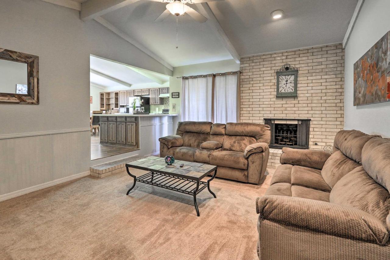 Granbury Getaway With Lake Views 2 Mi To Downtown! מראה חיצוני תמונה