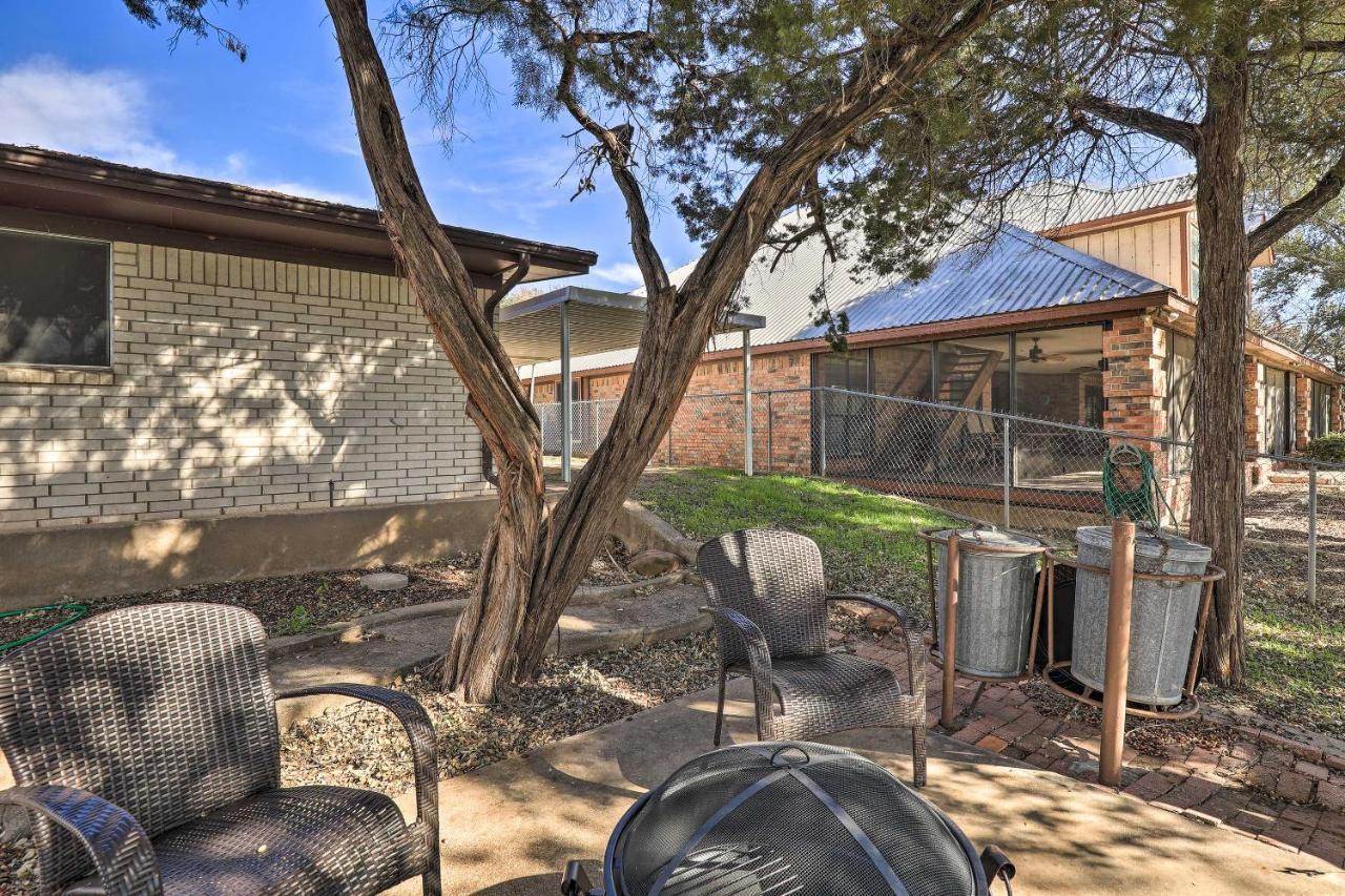 Granbury Getaway With Lake Views 2 Mi To Downtown! מראה חיצוני תמונה